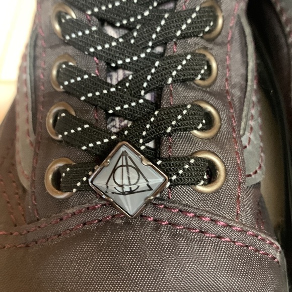 11.5 Vans Harry Potter slip ons in excellent condition. Dark purple - Picture 3 of 7